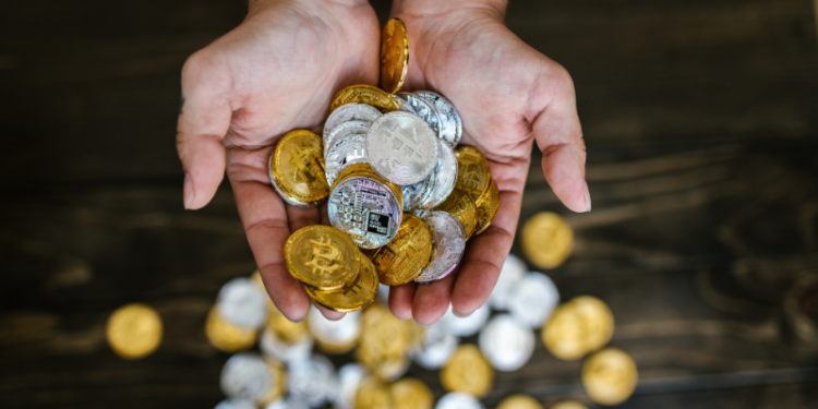 【初心者向け】仮想通貨ハードウォレットとは？おすすめは？仕組みや安全性を解説！